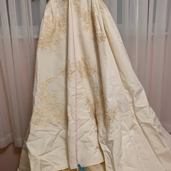 Vintage 1960's Wedding Gown - Picture 16 of 16
